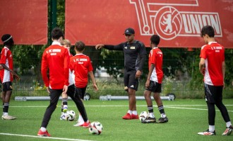 德甲球队柏林联合备战新赛季
        
    德甲球队柏林联合备战新赛季