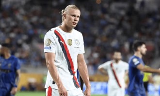 大爆冷，曼城3-4新月！输亚洲球队，瓜帅颜面无存，错怪了C罗