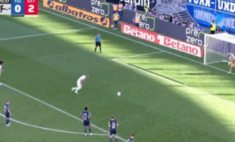 凯恩又戴帽！赛季第2次，7场狂轰13球，67场德甲已入70球