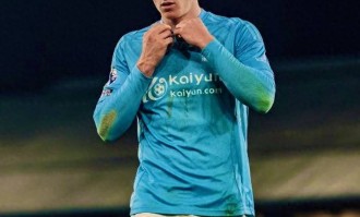 1亿英镑对决！曼联为击败曼城拼了，但砸钱买人真的能解决问题吗？